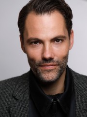 MR8731SPOTLIGHTFINcropcc